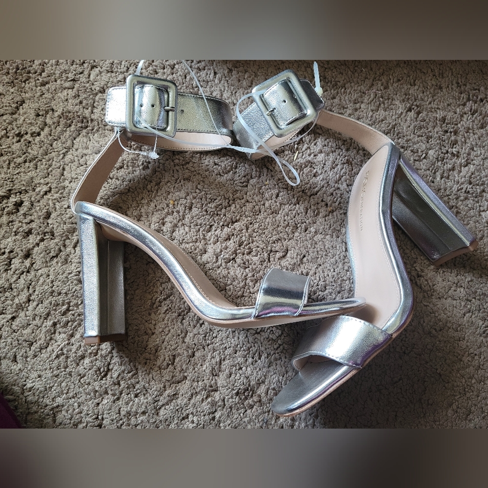 BGBG HEEL SANDALS SIZE 7.5